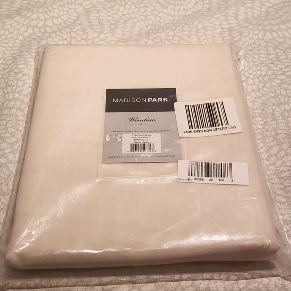 Madison Park DIY Twisted Tab Sheer Curtain Panels - NWT - Picture 3 of 5